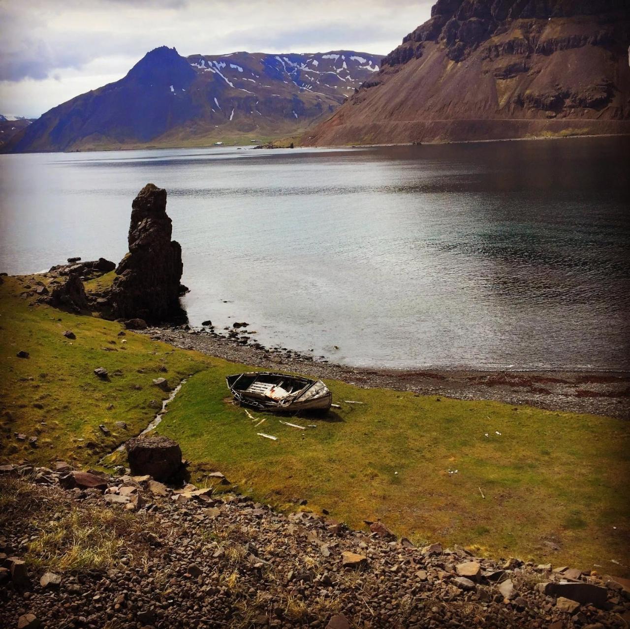 Urdartindur Guesthouse And Cottages Northurfjorthur Kültér fotó